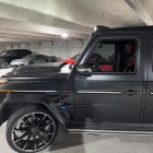 Front view of a 2021 Mercedes-Benz Brabus 800 luxury SUV.
